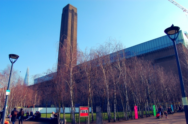 화력발전소를 재활용한 영국의 테이트모던 미술관은 세계적으로 손꼽히는 명소가 됐다.