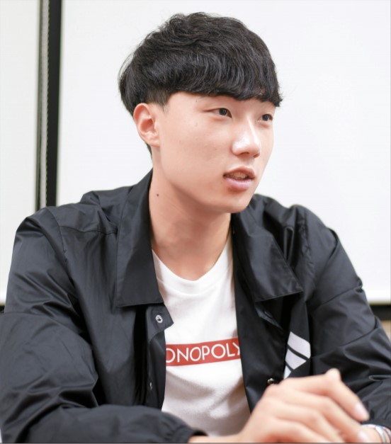박건우 씨는 '다른 대졸 선수들을 위해 프로무대에서 잘해야 한다는 사명감을 느낀다'고 말했다.
