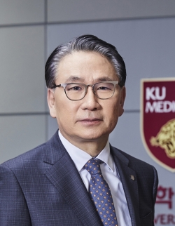 ​제 16대 의무부총장 겸 의료원장에 김영훈 교수가 연임됐다.