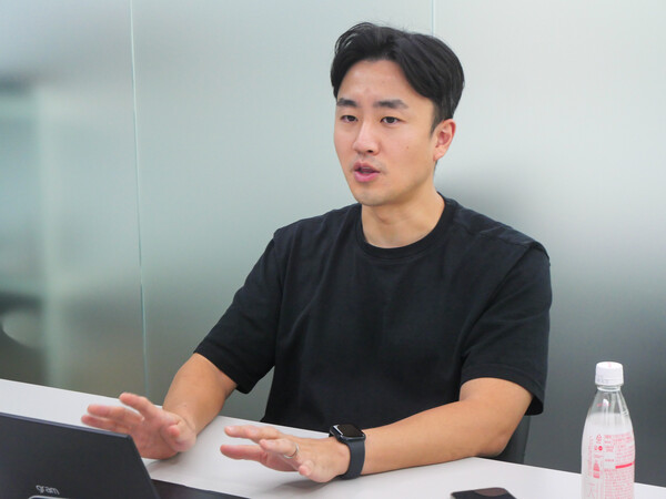 안상원 대표는 “샐러드용 상추를 공급할 수 있는 업체를 찾지 못해 자체적으로 농장과 공장을 차렸다”고 말했다.