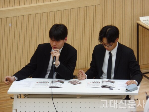 지난 20일 후보자 토론회에서 선본 ‘가온’의 후보자들이 학생 질의에 답하고 있다.