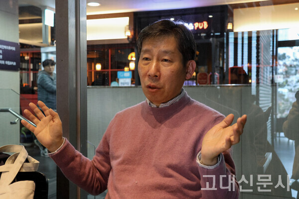 김시천 소장은 "독립영화를 소개하는 일을 좋아하고 잘하기도 하지만, 해야만 한다고도 생각한다"고 말했다.