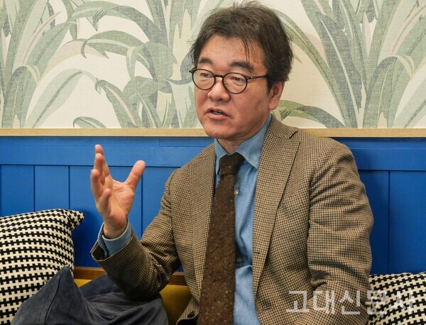 김철중 의학전문기자는 "의사였던 내가 신문 기자를 전업으로 삼을 줄 몰랐다"며 "대학생 때부터 자신을 틀에 가두지 말고 여러 활동을 통해 스스로를 알아가야 한다"고 조언했다.