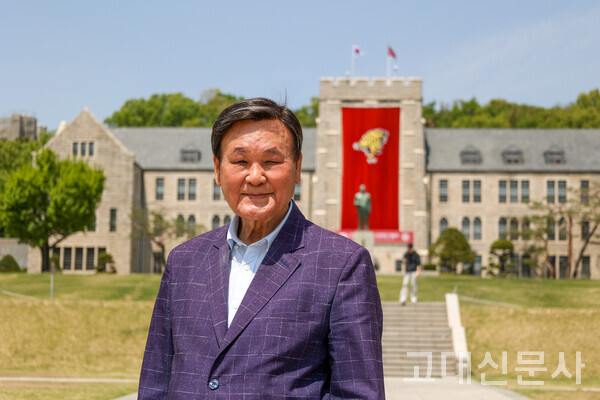 김효전 씨는 “송혁기 교수의 ‘한문산문의세계’ 수업을 가장 좋아한다”며 “특히 고려시대 문인 이규보의 글이 명문이다”고 말했다.