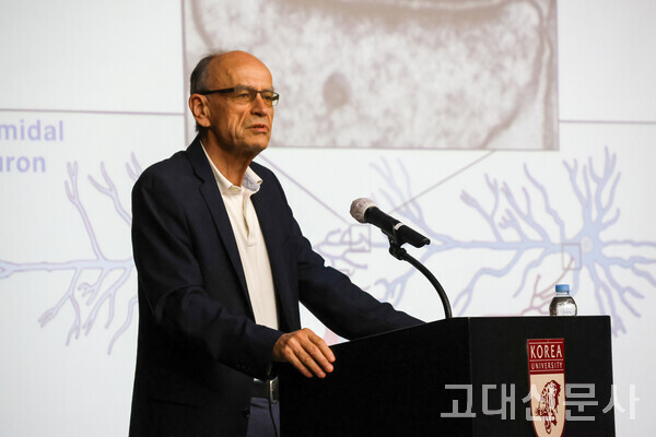 쥐트호프 교수는“시냅스의 분자 조합을 이해해야 뇌의 정밀한 작동원리를 규명할 수 있다”고 강조했다.