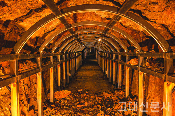 궁산 땅굴은 서울에서 유일하게 공개된 땅굴이다.