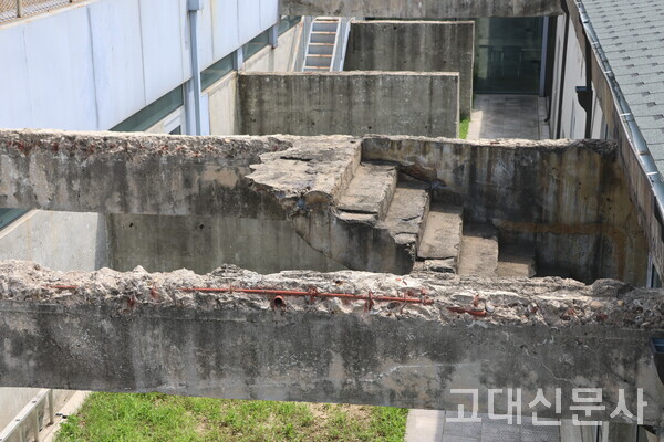 도봉시민아파트 시절 사용됐던 계단.