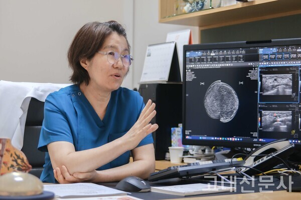 한국에 유방암 선진 의료를 도입하고 국립암센터 원장으로서 희귀·난치암 연구를 전폭적으로 지원한 이은숙 원장은 “흔치 않은 질병에도 관심을 가져야 한다”고 말했다.